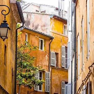https://studio-au-cur-daix-avec-balcon-et-parking.aixenprovencehotels.org